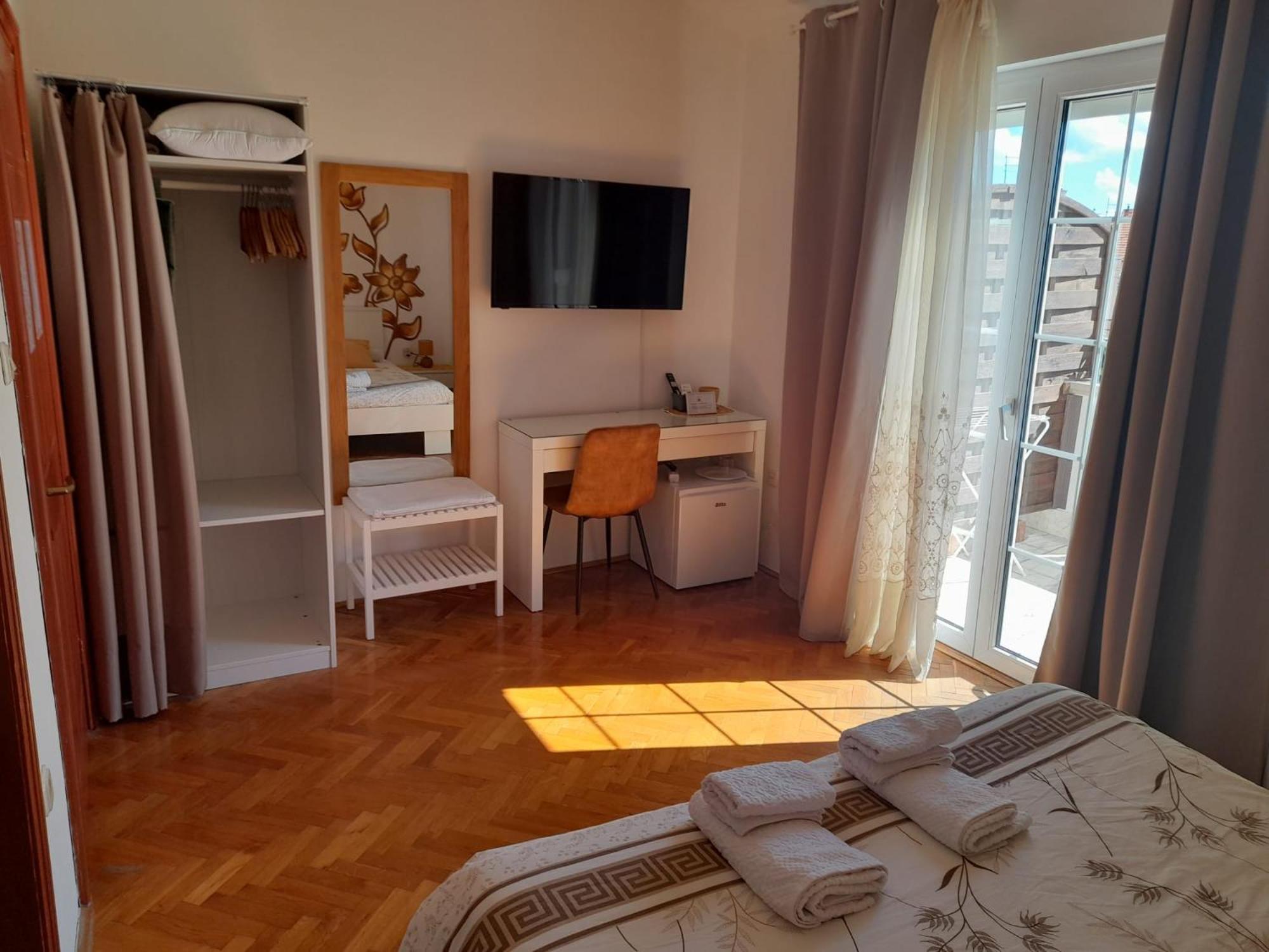 Rooms Margarita Zadar Bagian luar foto
